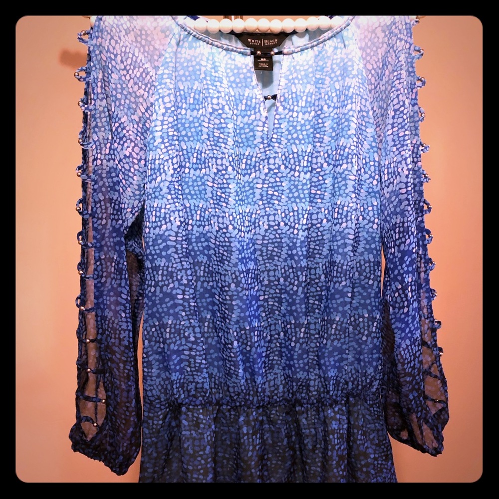 WHBM blouse w cut out beaded sleeves